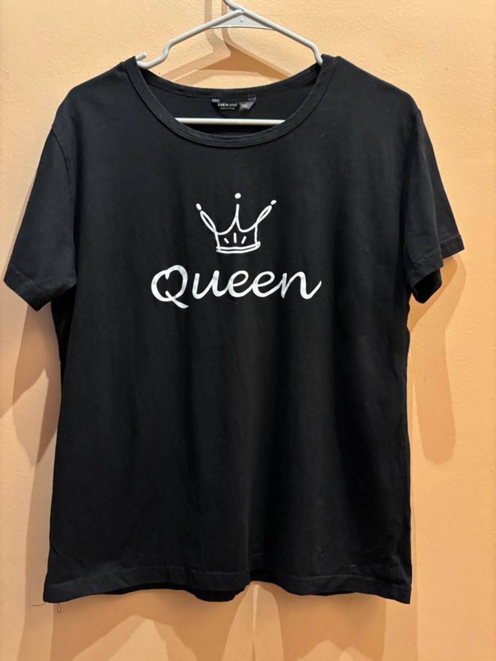 Shein Curve 0XL Women's size 12 Black Graphic Tee Queen T-shirt